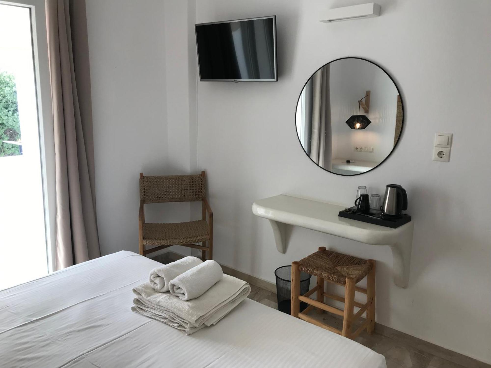 Vassiliki Rooms Páros Exteriér fotografie